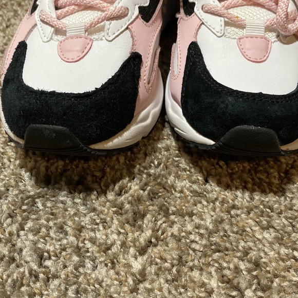 Fila Ray Tracer women 5.5 excellent condition white/pink/black worn once - Picture 5 of 9